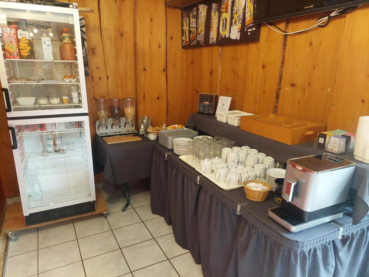 Hotel Restaurant Lancheton Saint-Julien-Mont-Denis Bagian luar foto