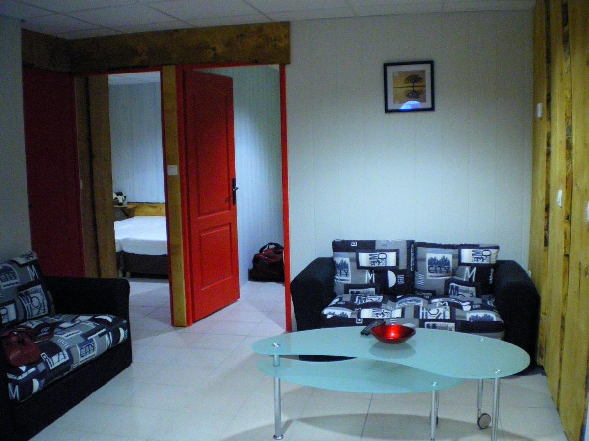Hotel Restaurant Lancheton Saint-Julien-Mont-Denis Bagian luar foto