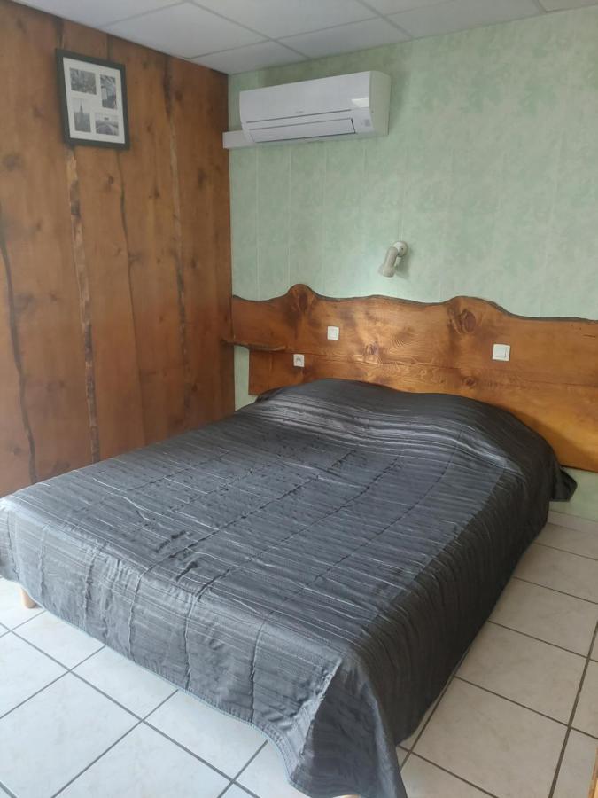 Hotel Restaurant Lancheton Saint-Julien-Mont-Denis Bagian luar foto