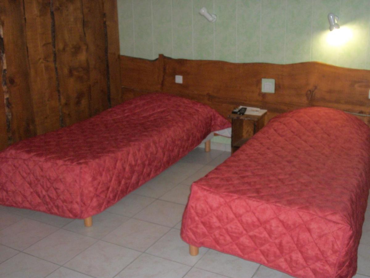 Hotel Restaurant Lancheton Saint-Julien-Mont-Denis Bagian luar foto