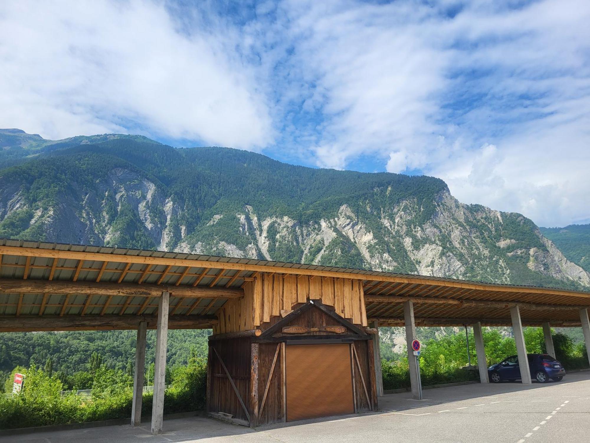Hotel Restaurant Lancheton Saint-Julien-Mont-Denis Bagian luar foto