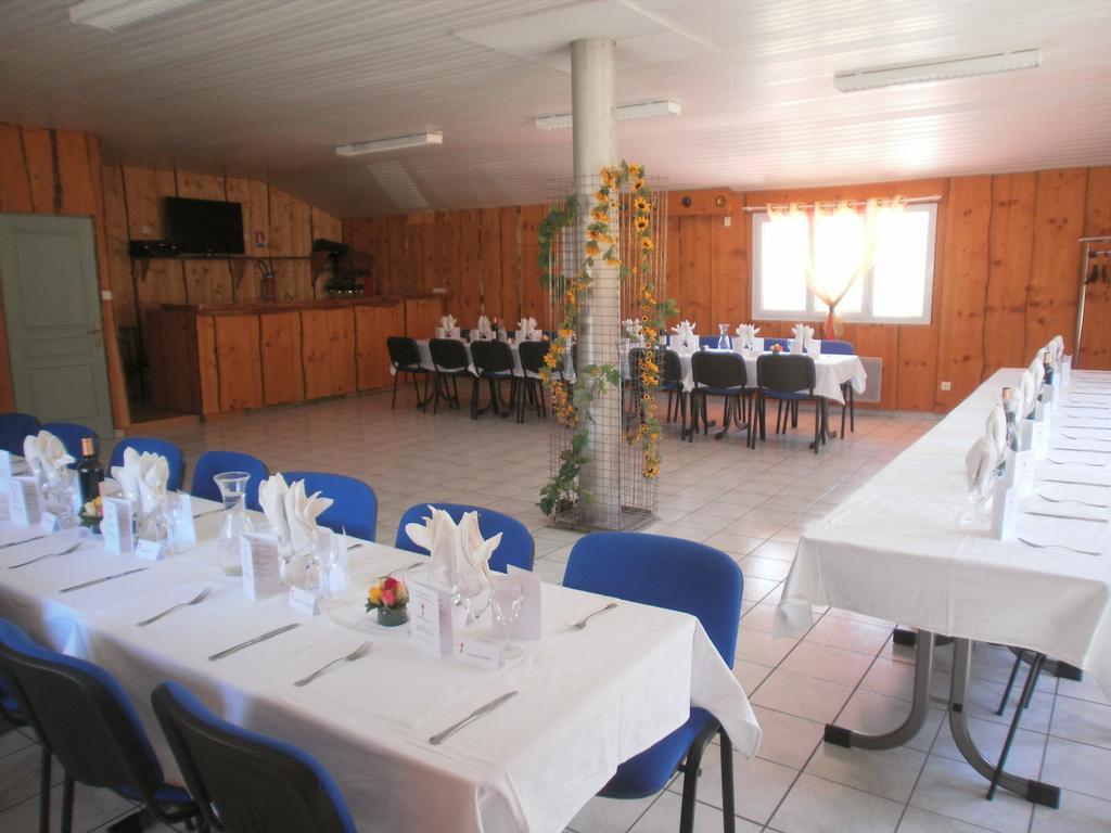 Hotel Restaurant Lancheton Saint-Julien-Mont-Denis Bagian luar foto
