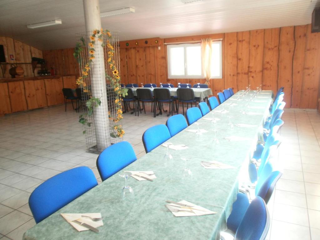 Hotel Restaurant Lancheton Saint-Julien-Mont-Denis Bagian luar foto